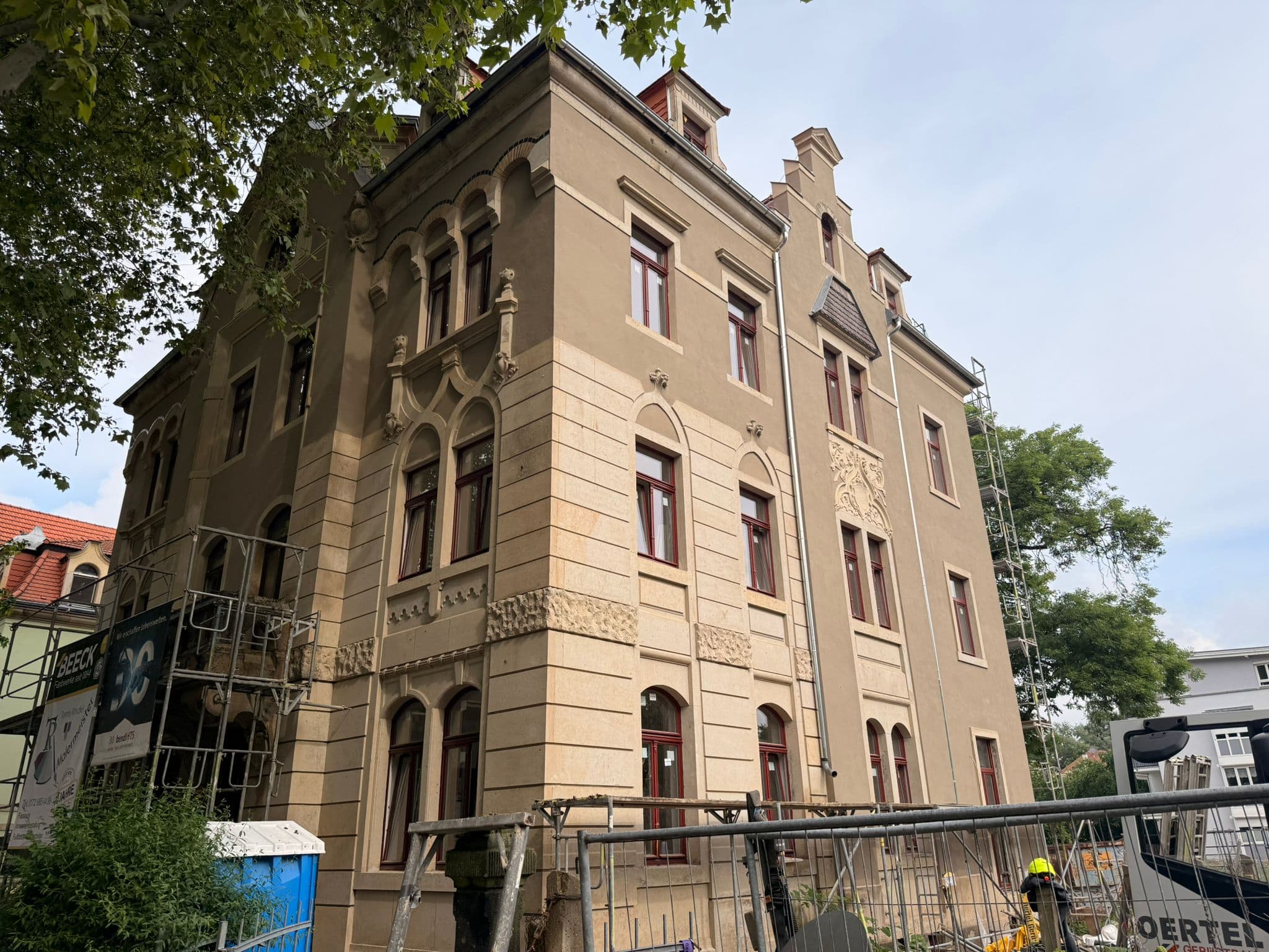 Villa Pirna nach der Sanierung aus vergleichbarer Perspektive
